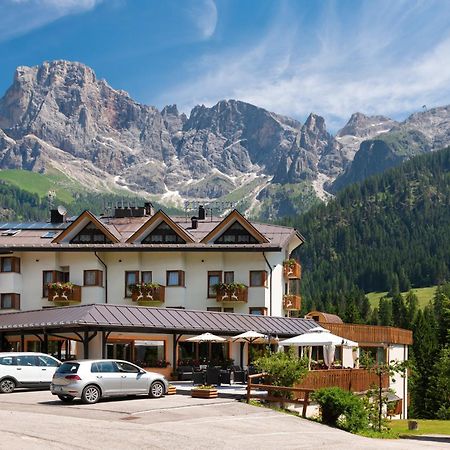 Hotel Europa Сан-Мартіно-ді-Кастроцца Екстер'єр фото