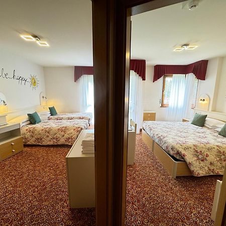 Hotel Europa Сан-Мартіно-ді-Кастроцца Екстер'єр фото