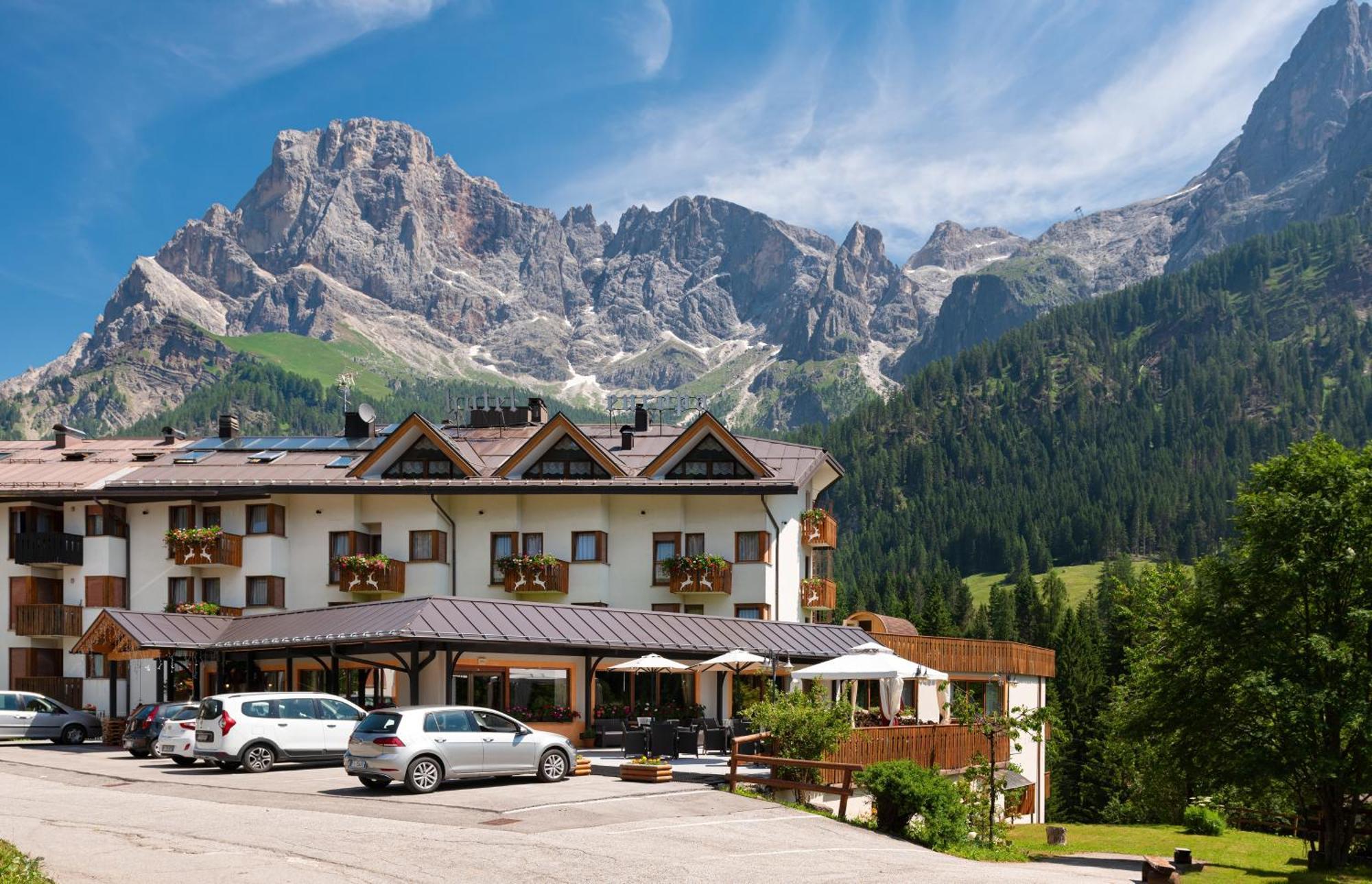 Hotel Europa Сан-Мартіно-ді-Кастроцца Екстер'єр фото