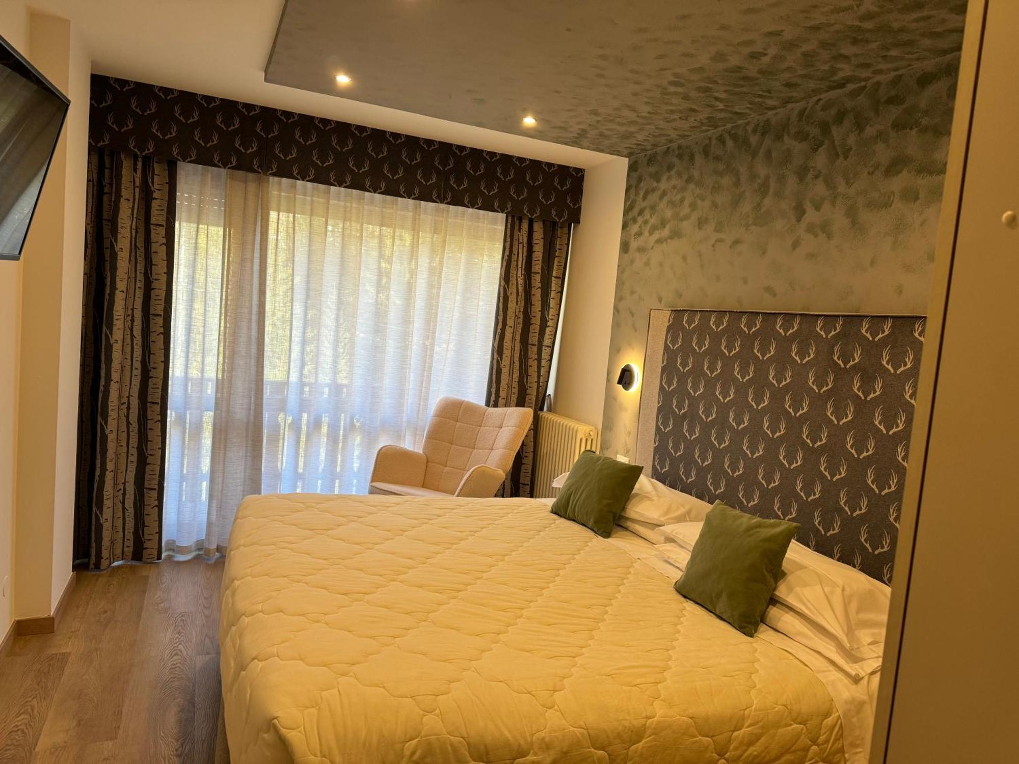 Hotel Europa Сан-Мартіно-ді-Кастроцца Екстер'єр фото