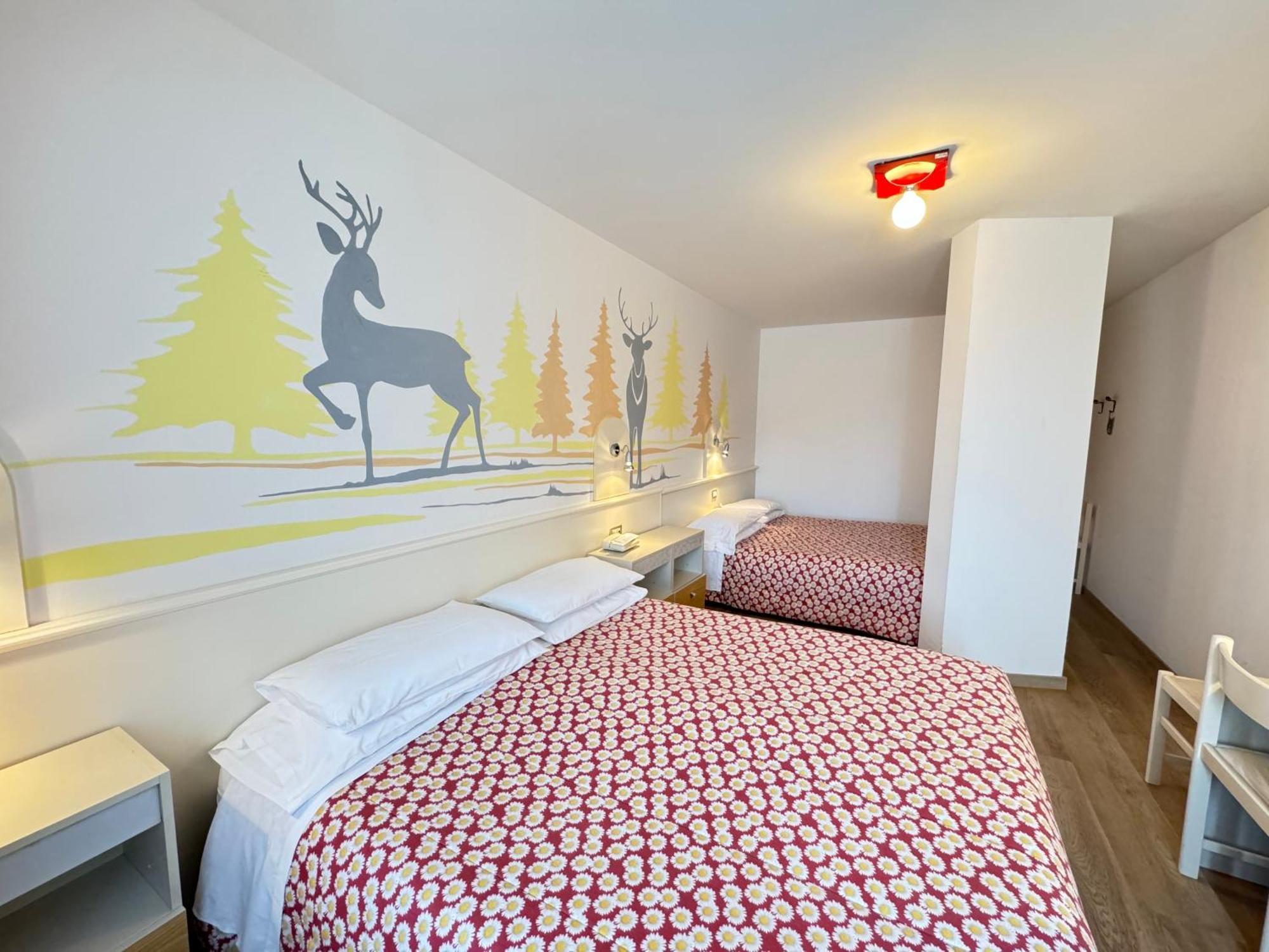 Hotel Europa Сан-Мартіно-ді-Кастроцца Номер фото