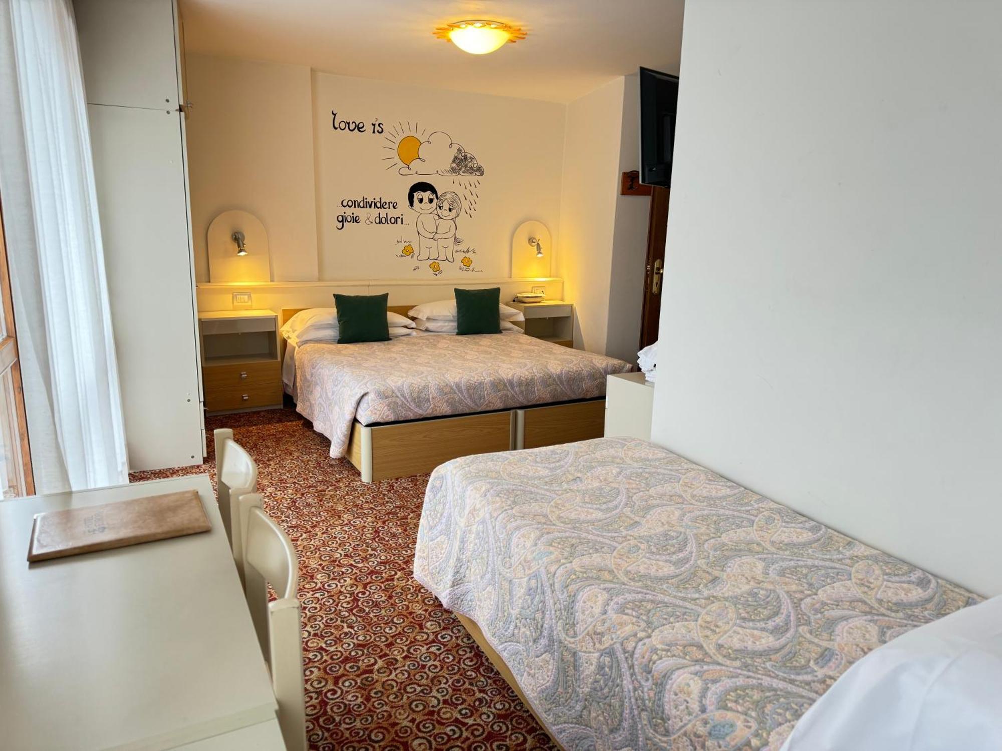 Hotel Europa Сан-Мартіно-ді-Кастроцца Номер фото